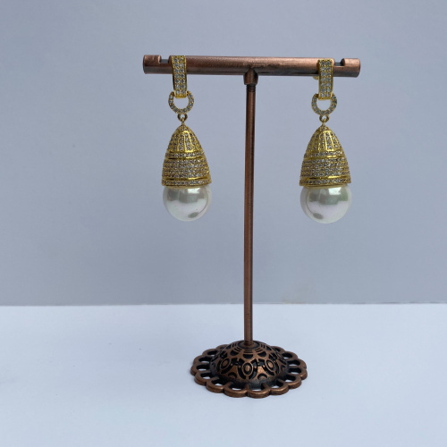 Chloe cultured freshwater Pearl earing - SOLD OUT